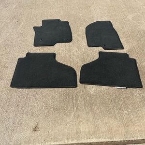 2025 Chevy Tahoe Black Car Floor Mats